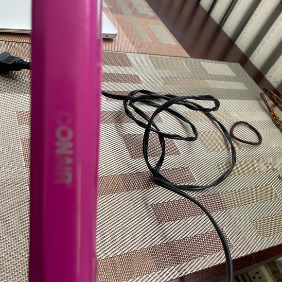 Conair straighter - Picture 4 of 5